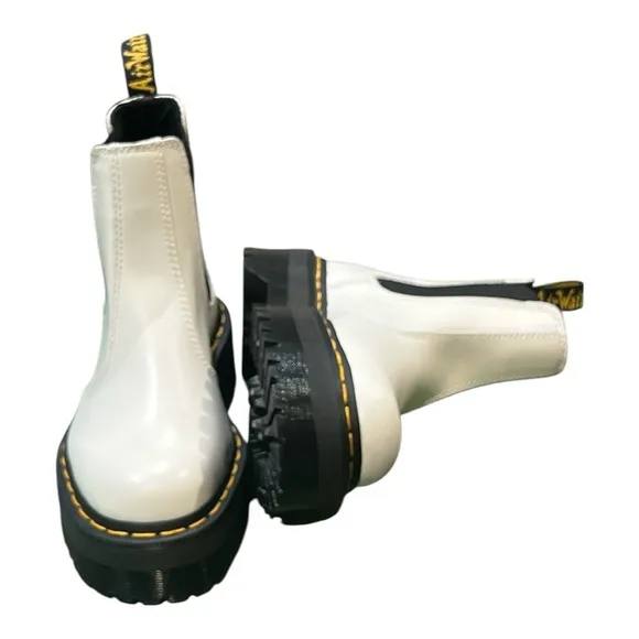Dr. Martens White Air Wair with Soles Bouncing White Leather Boots Size 5W/4M.