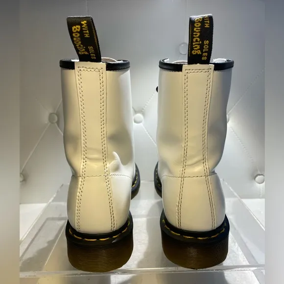 Dr. Martens White Leather 1460 boots sz 39 good condition