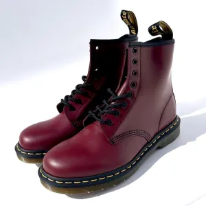 Dr. Martens Women's 1460 8-Eye Smooth Leather Combat Boot Size 8 NWT