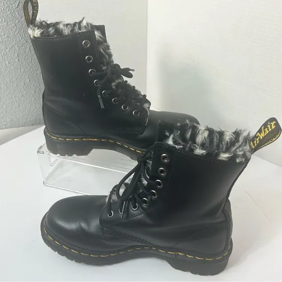 DR MARTENS Women’s Leather Serena 1460 Faux Fur Combat Boots Air Wair Black 7US
