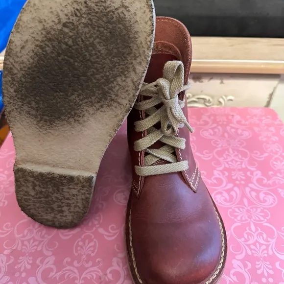 Duckfeet Favorg Boots in Bordo size 39. Preowned. Worn just a few times
