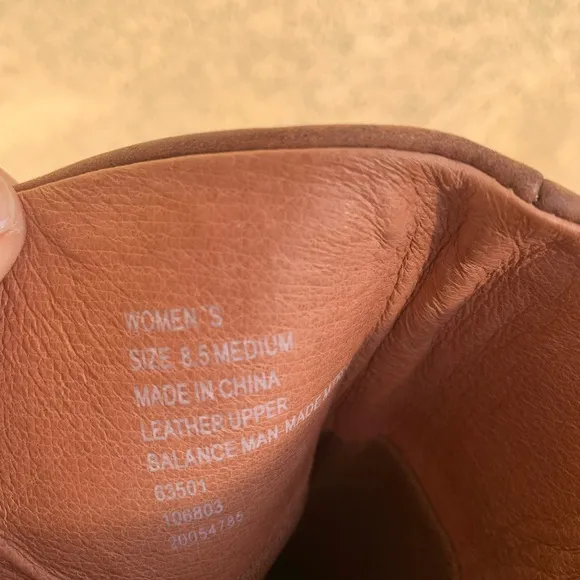 Duluth Trading brown leather boots size 8.5 Medium