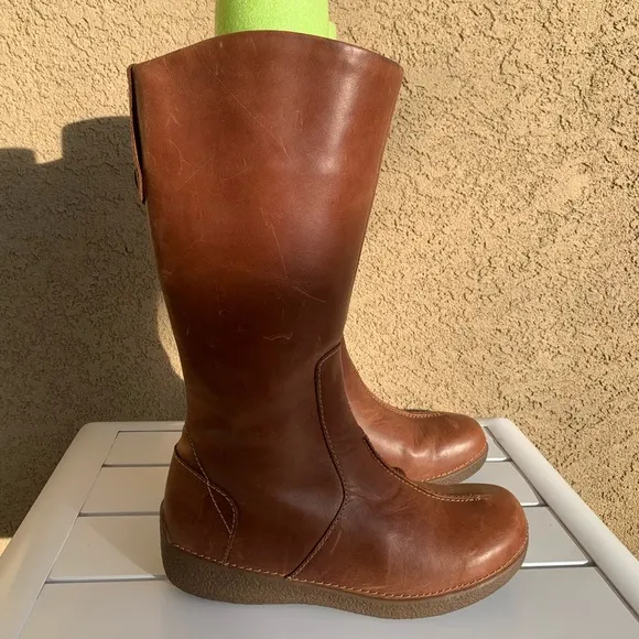 Duluth Trading brown leather boots size 8.5 Medium