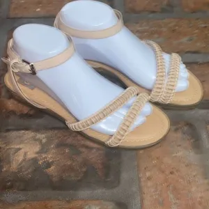 DV Dolce Vita Fulton flat wedge sandals size 8 tan leather