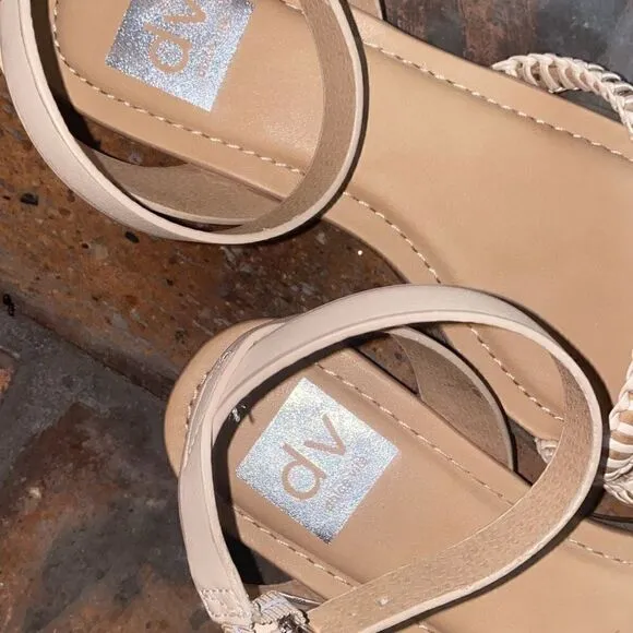 DV Dolce Vita Fulton flat wedge sandals size 8 tan leather