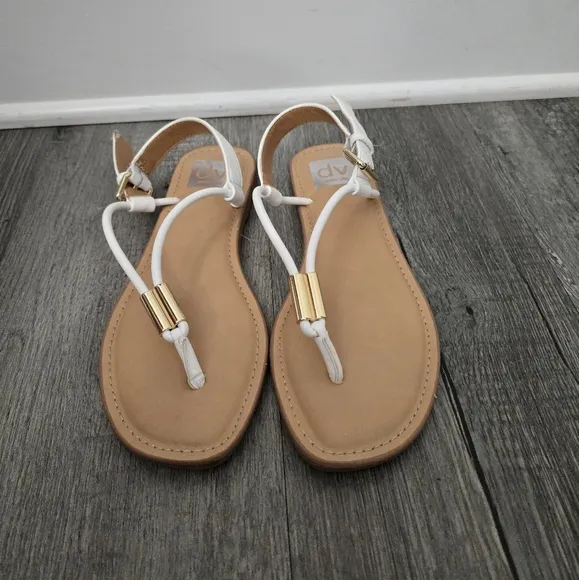 DV Dolce Vita Jache flat Sandals