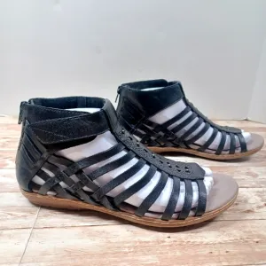 Earth Brand Gladiator Style Black Flat or Low Wedge Sandal Size 8.5 Dress Shoe