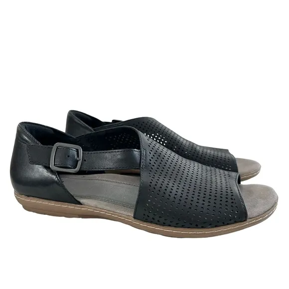 Earth Camellia Ballston Black Leather Perforated Flat Sandals Women’s Size 9.5M