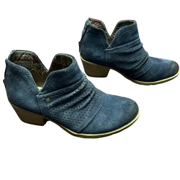 Earth Origins blue suede Amanda booties ankle boots comfortable casual size 6W