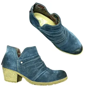 Earth Origins blue suede Amanda booties ankle boots comfortable casual size 6W