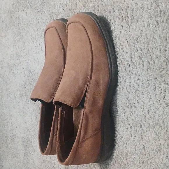 Earth Shoe tan leather Clayton casual loafers Sz 12 EUC worn once