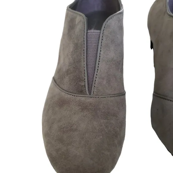 Easy Spirit Gray Suede Slip On  Ankle Boots 6 1/2 New In Box