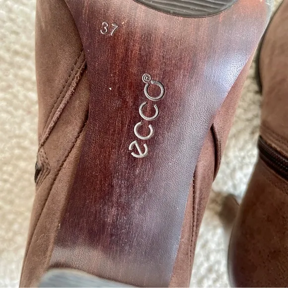 ECCO Brown Leather Heeled Boots, Sz 37‎