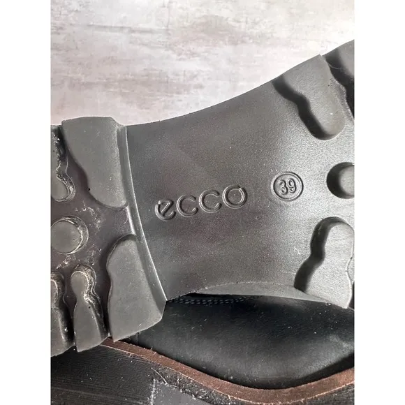 Ecco Leather Moto Boots Faux Fur Lined Buckle Detail Warm Winter Black