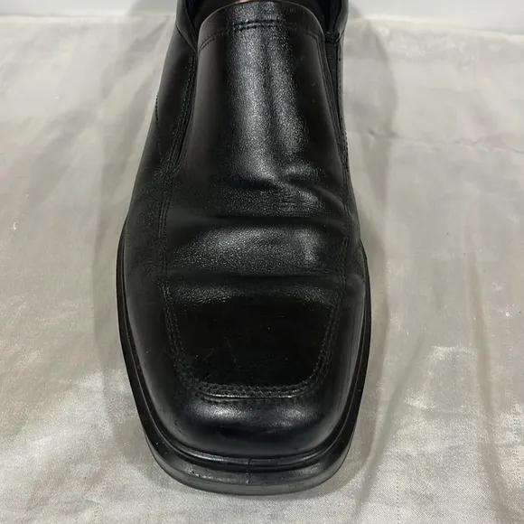 ECCO Men Helsinki 2 Slip-On Leather Loafers Size EU44-US10-10.5 BLACK dress shoe