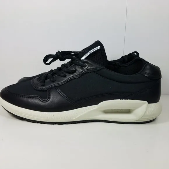ECCO  women Fashion Sneakers Black neoprene