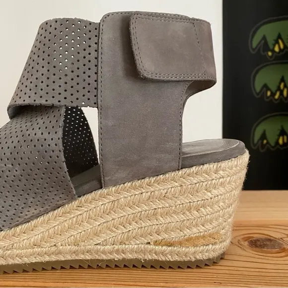 Eileen Fisher Gray Espadrille Willow Wedge 2 Graphite Nubuck Sandals