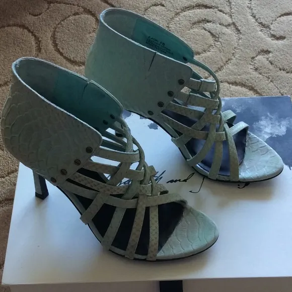 Elizabeth and James High Heel 6B Sandals