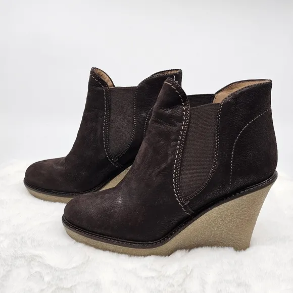 Emporia Armani leather wedge heel ankle boots Size 35.5