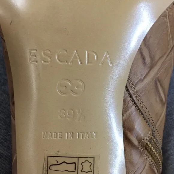 Escada Boots 39.5 Camel Croc style booties