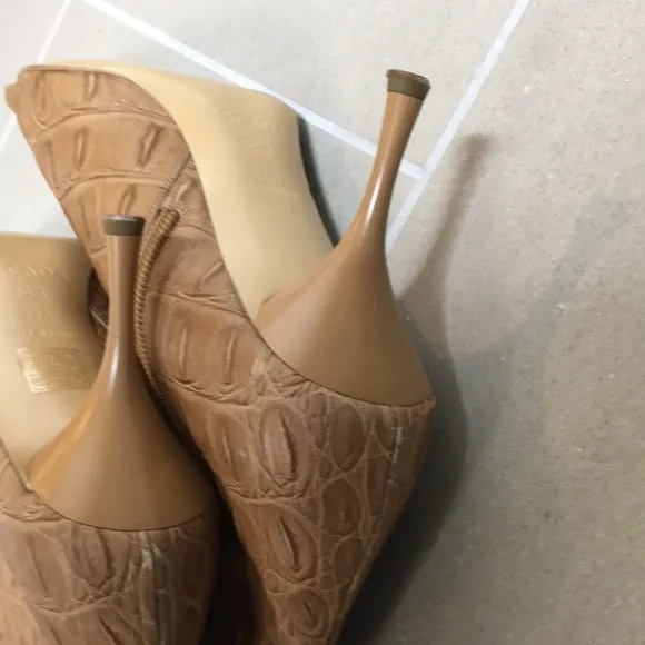 Escada Boots 39.5 Camel Croc style booties
