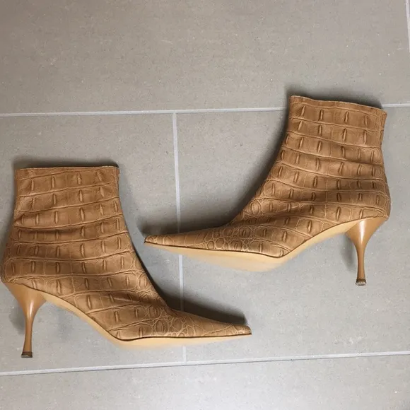 Escada Boots 39.5 Camel Croc style booties
