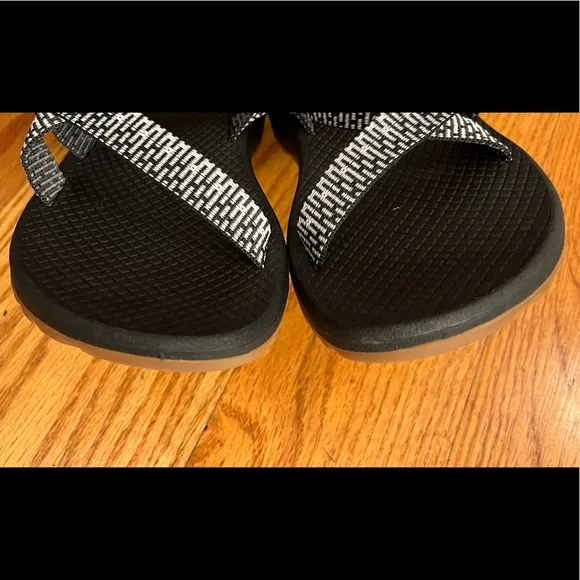 EUC Chaco Sandals, Black
