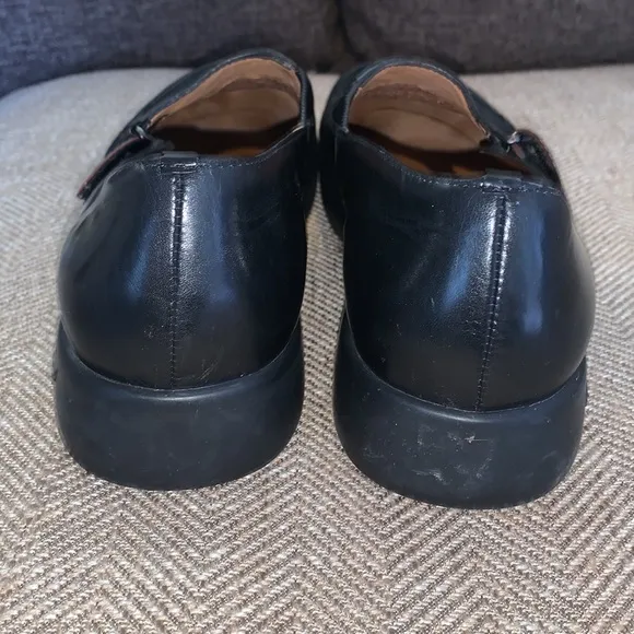 EUC Dansko Loafers with Velcro strap Size 40.