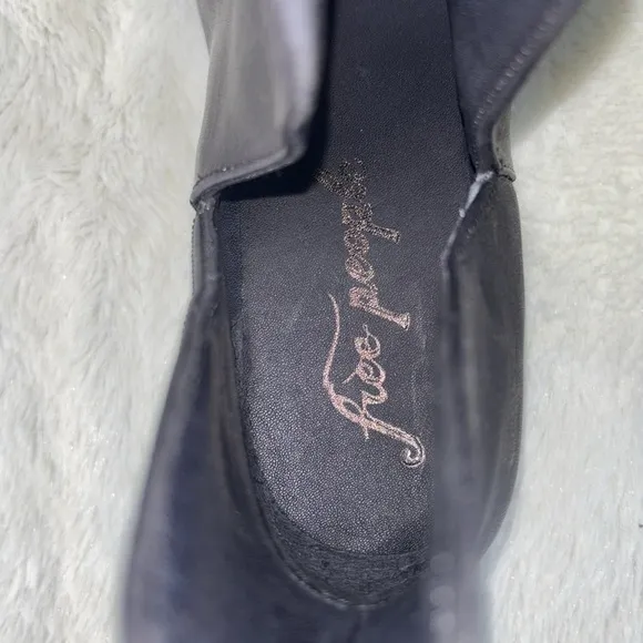 EUC Free People Black Chelsea Ankle Boots with Pointed Toe EU 36 Leather Western