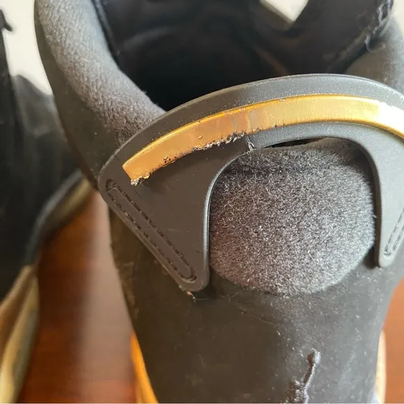 EUC Jordan Retro 6 Black and Gold Sneakers