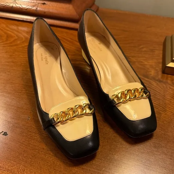 EUC Kate Spade Black/Cream Loafers with Gold Chain Heel 1.5” Size 8.5 MSRP $298