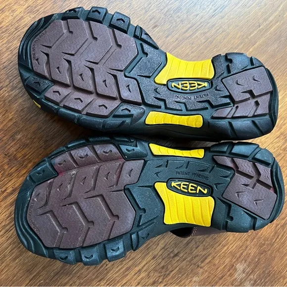EUC Keen leather waterproof sandals size 8
