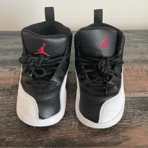 EUC KIDS JORDAN 12 RETRO 2 (TD) BLACK/VARSITY WHITE~SNEAKERS‼️BOX NOT INCLUDED‼️