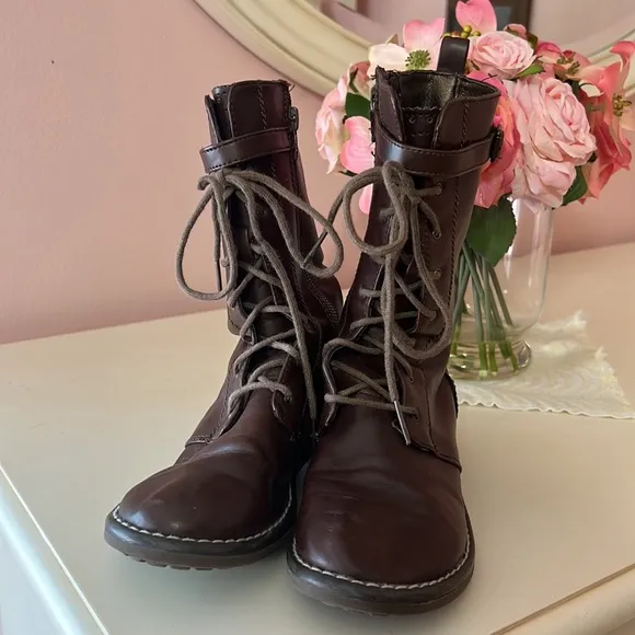 EUC Vintage GAP Prairie Boots Girls Size 13