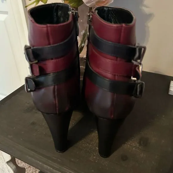 EUC Venus Leather Boots (size 9)