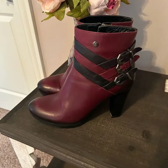 EUC Venus Leather Boots (size 9)