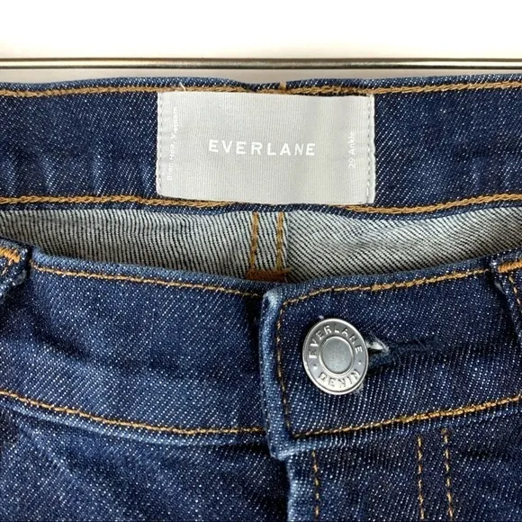 Everlane dark wash cropped ankle jeans, size 29