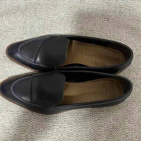 Everlane Navy Blue Leather The Modern Almond Toe Loafers Size 8.5 Made in Italy