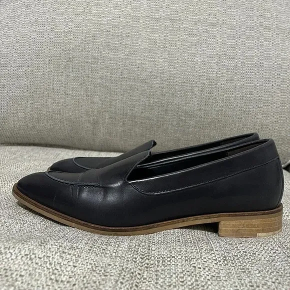 Everlane Navy Blue Leather The Modern Almond Toe Loafers Size 8.5 Made in Italy