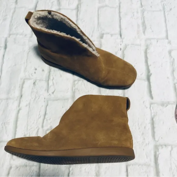 Everlane Renew slipper boots