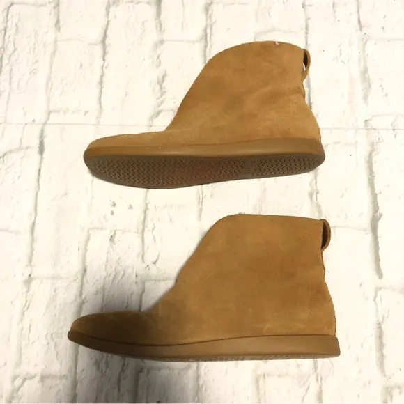 Everlane Renew slipper boots