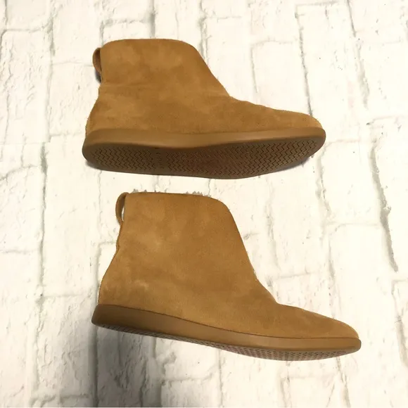 Everlane Renew slipper boots