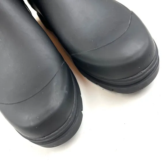 Everlane The Rain Boot Lug Sole Chelsea Boots size 7