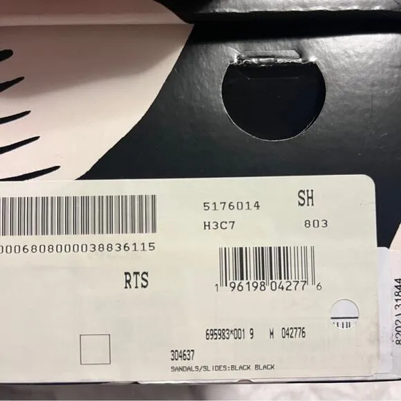 Farm Rio zigzag flat sandals black size 9 NEW IN BOX