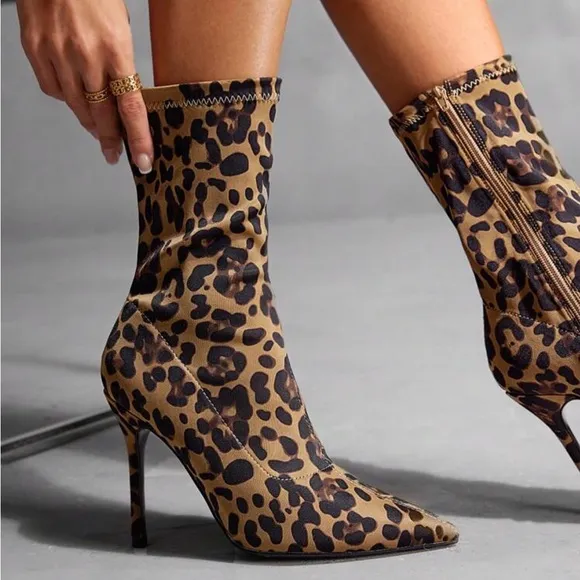 Fashionable Leopard Print Pointed Toe High Heel Ankle Boots For Women,