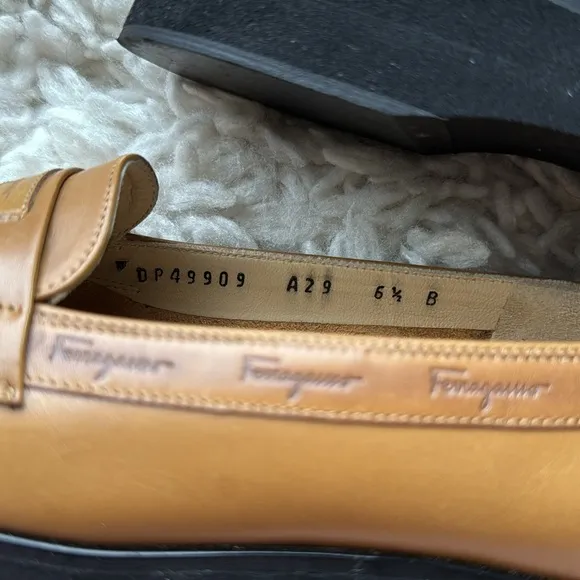 Ferraramo Leather Loafers‎