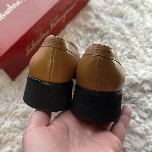 Ferraramo Leather Loafers‎