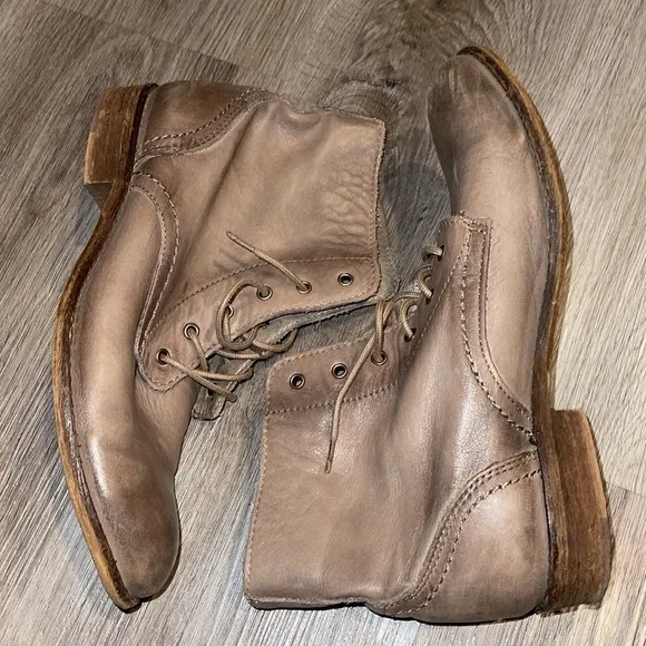 finery leather lace up boots Classic Tan Lace-Up Women's Boots 40