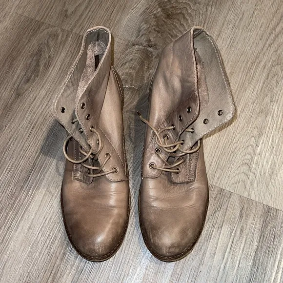 finery leather lace up boots Classic Tan Lace-Up Women's Boots 40
