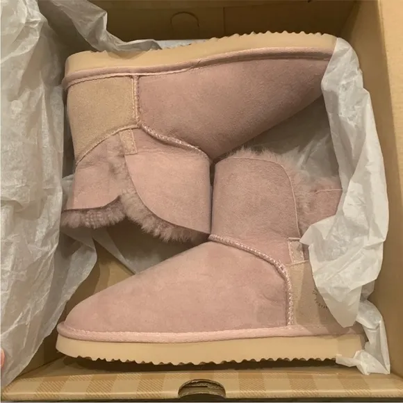 Fireside By Dearfoams Shearling Lined Boots